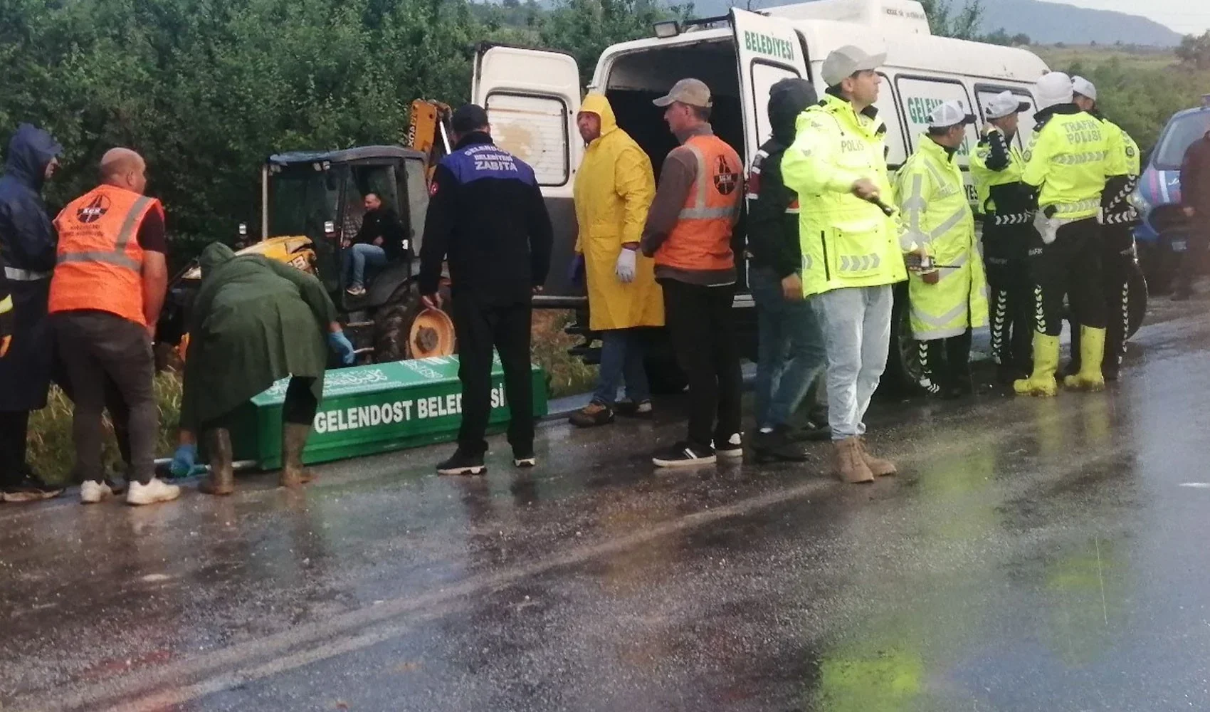 Isparta'daki midibüs kazasında ölenlerin kimlikleri belli oldu