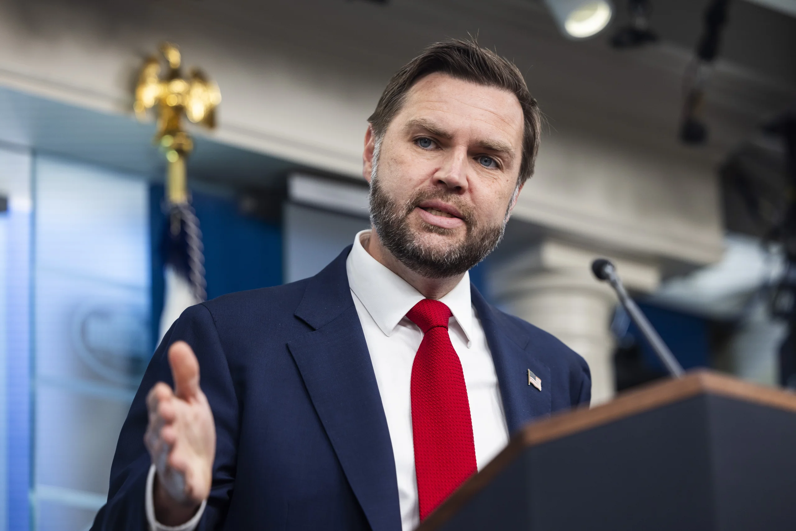 JD Vance’den müzakere açıklaması: İyi bir gündü, İran’la temeli attık