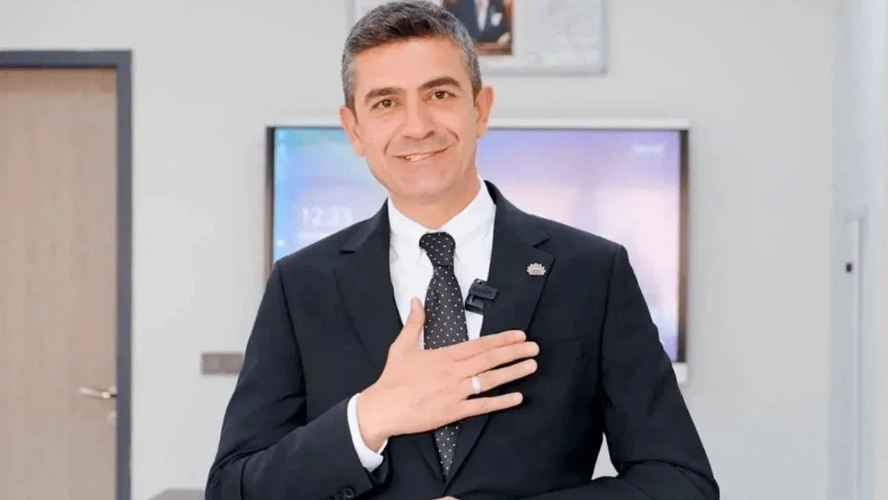 levent-koc-kimdir-ak-parti-ye-katilan-koc-un-kariyeri-1.webp