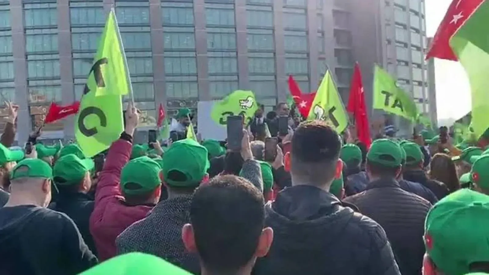 Martı TAG çalışıyor mu, kapandı mı? Oğuz Alper Öktem'den açıklama