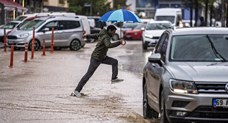 MGM uyardı! 28 il için sağanak yağış alarmı, Ankara'da var