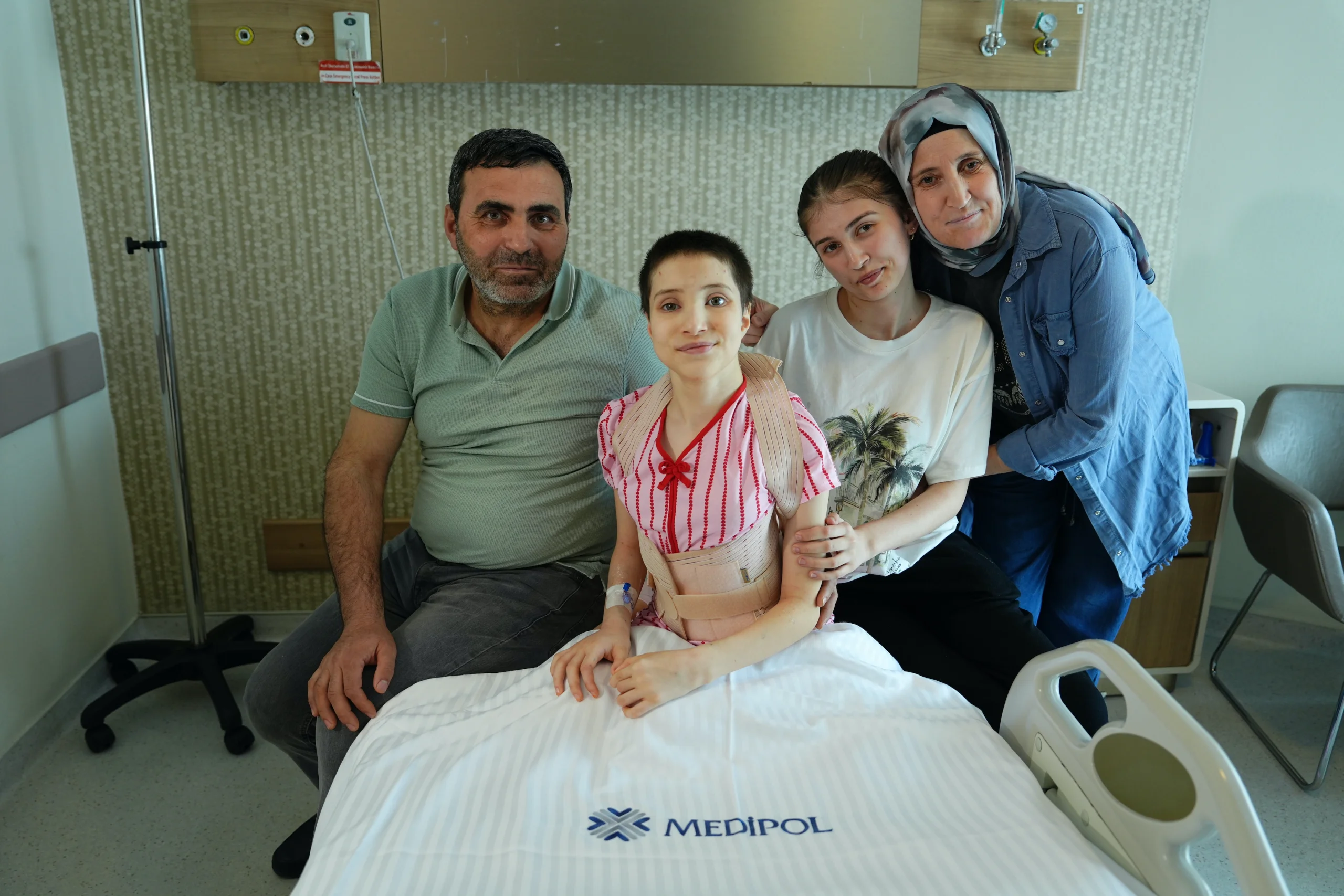 Skolyoz ile geçen çocukluğu geçmişte kaldı