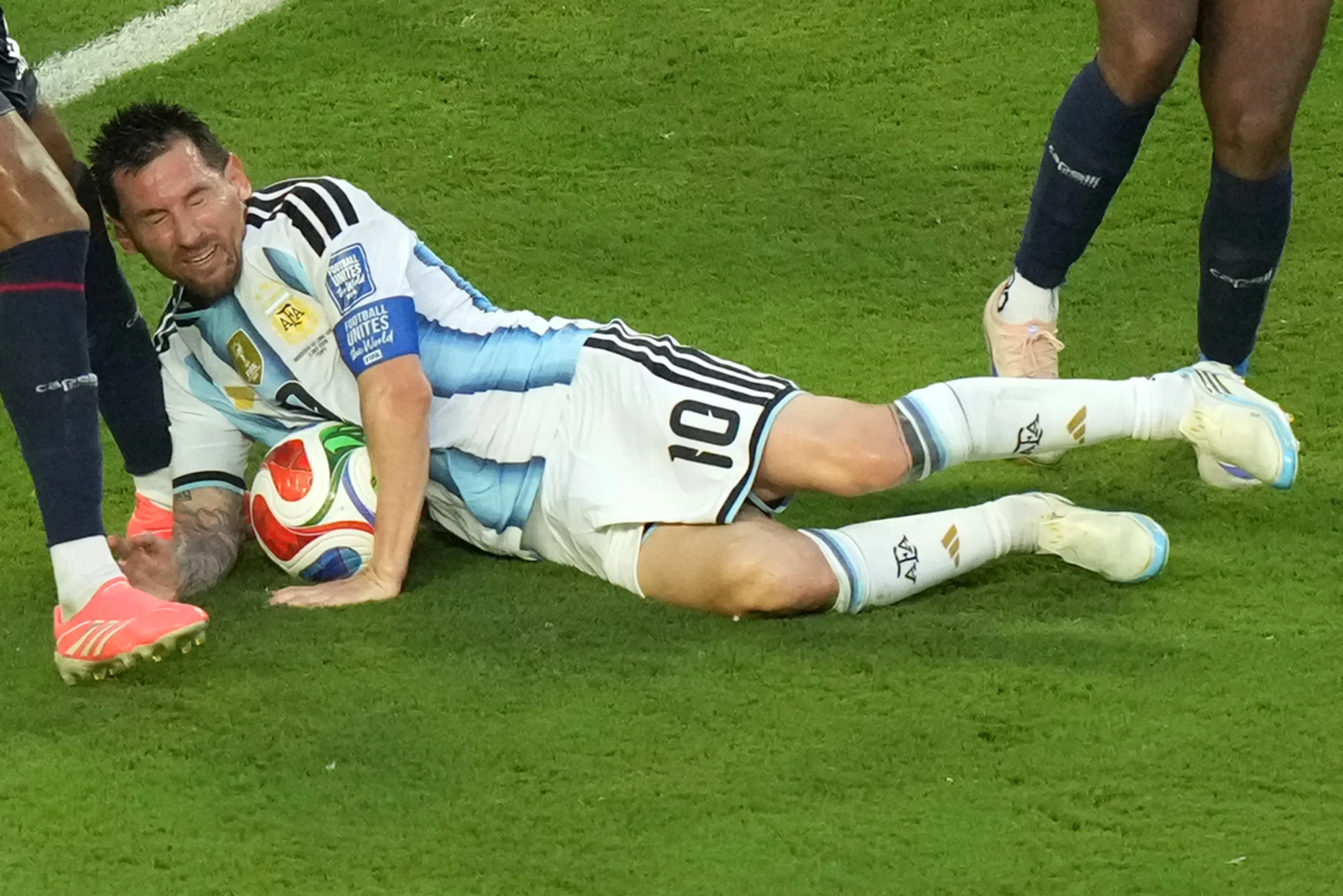 'Şampiyon Arjantin' ve 'kral Messi’nin karizmasını çizen ekip!