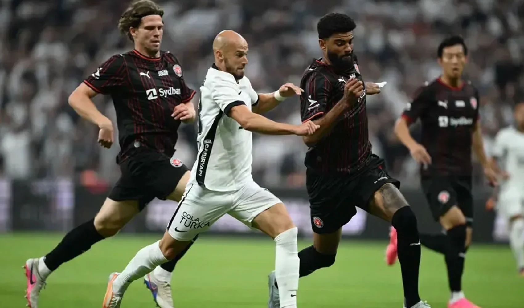 Beşiktaş, Midtjylland rövanşı için kadrosunu açıkladı! 3 eksik var