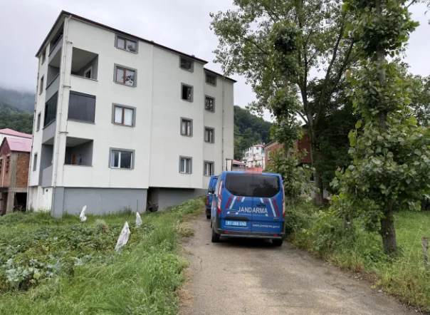 Bir tutam ot için katliam yaptı: Yengesini öldürdü, yeğeni ve oğlunu ağır yaraladı