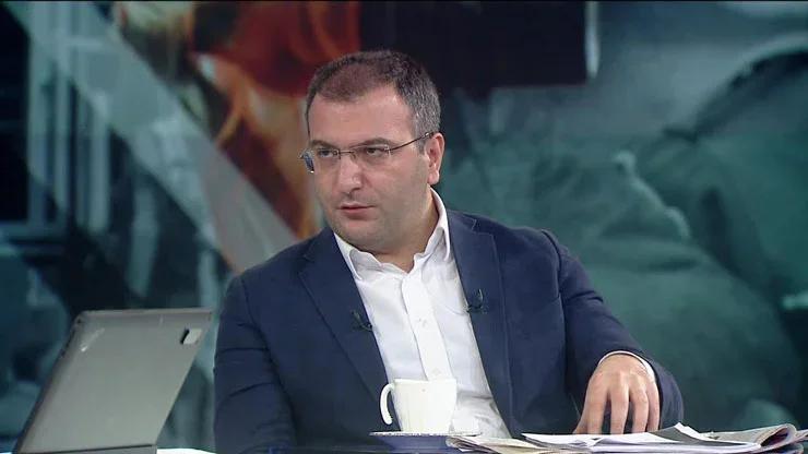 Cem Küçük'e şok gözaltı: Halkı yanıltıcı bilgi ve şantaj suçlaması
