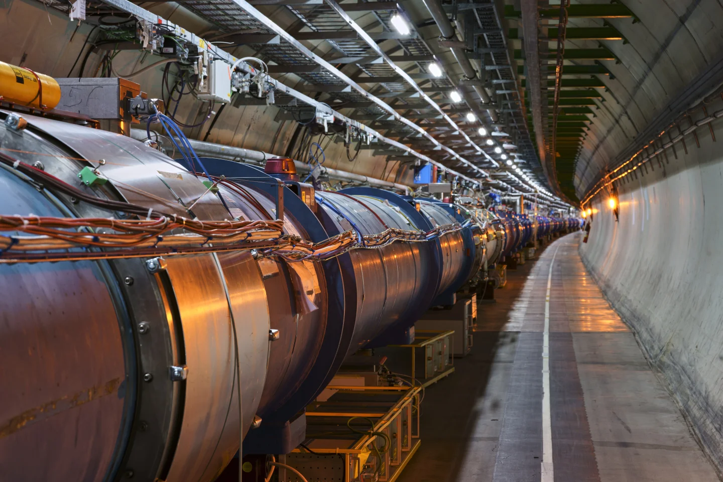 CERN neden kapatıldı?