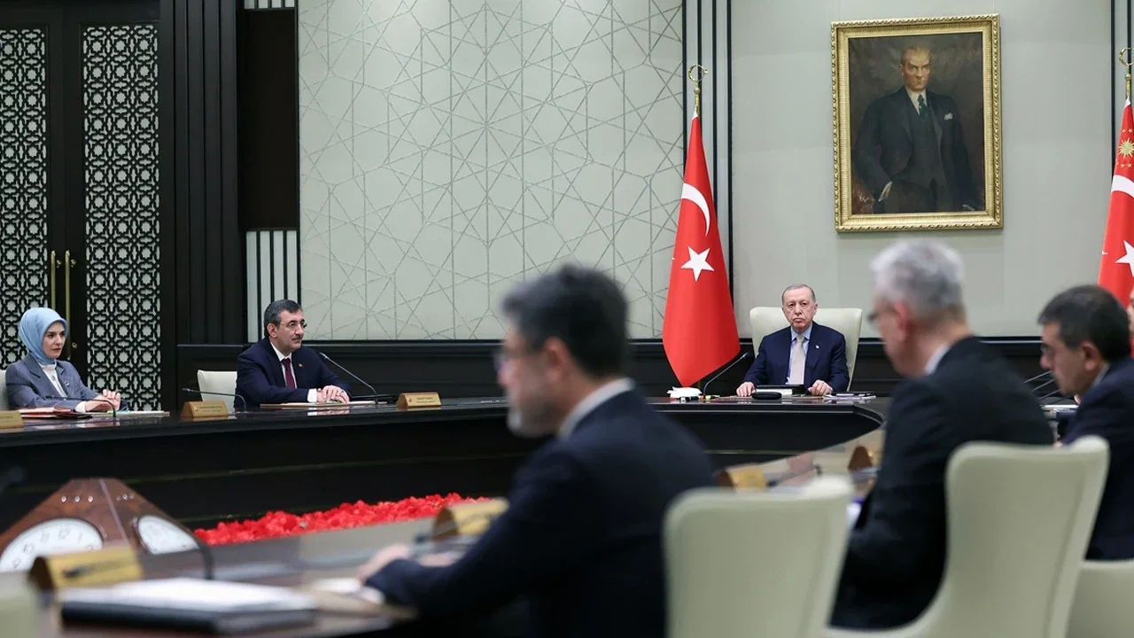 Cumhurbaşkanlığı Kabinesi toplanıyor: Masada 4 kritik konu
