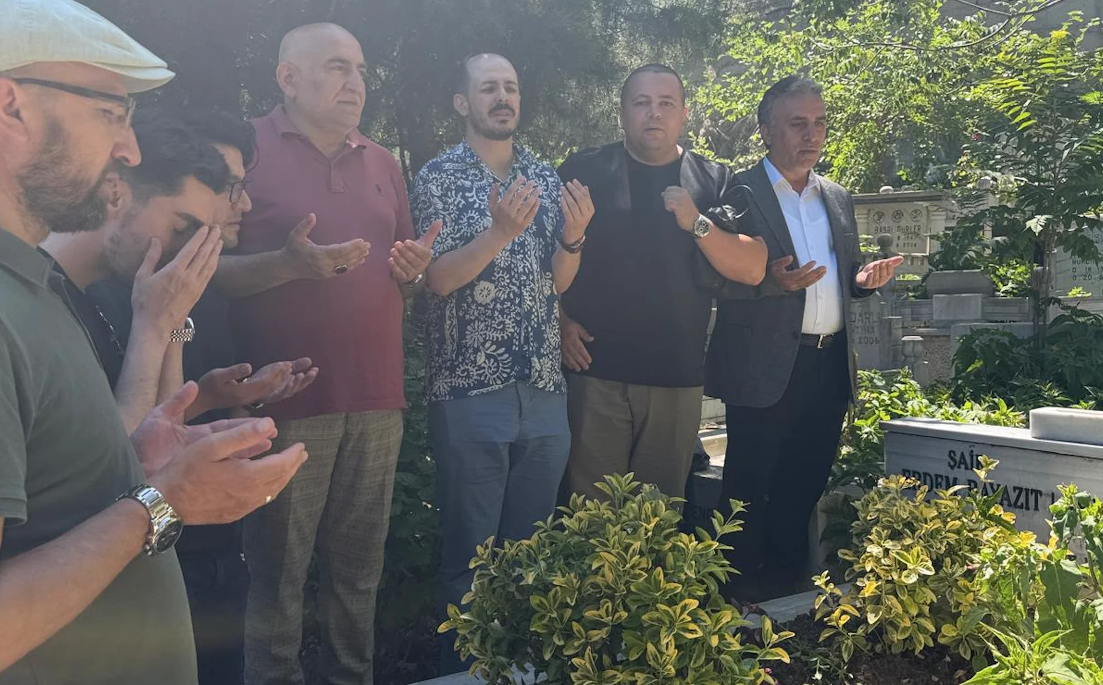 Erdem Bayazıt unutulmadı
