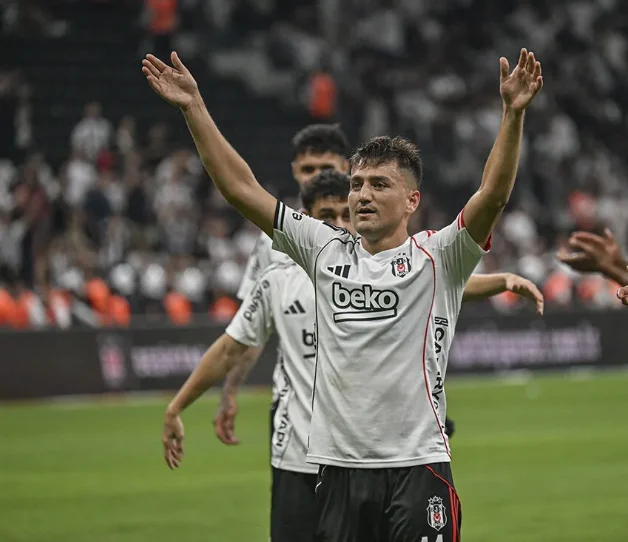 fenerbahce-de-cengiz-under-gelismesi-torino-devrede-ayrilik-an-meselesi.webp