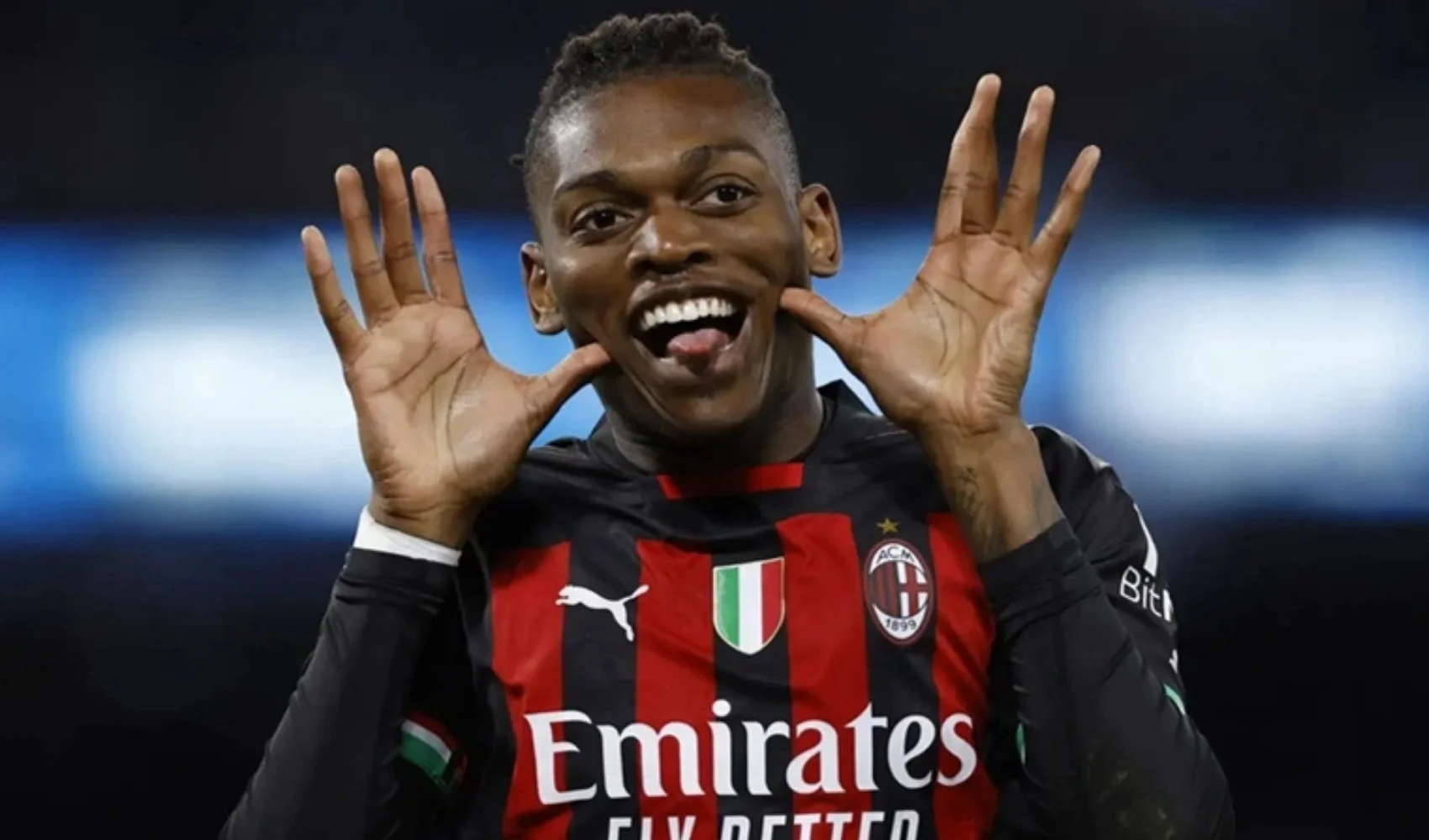Fenerbahçe resmen açıkladı! Leao ve Demirovic transferleri..