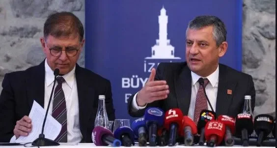 İzmir BB Başkanı Cemil Tugay AK Parti'ye mi geçiyor? Açıklama geldi