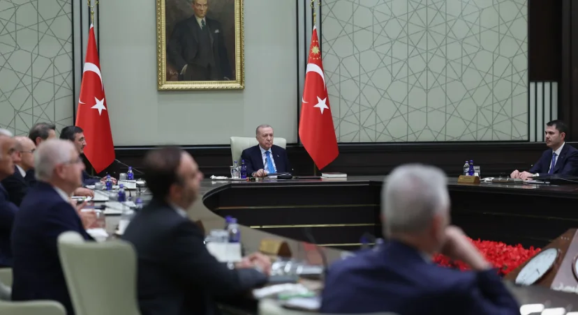 Kabine Beştepe'de toplanıyor: Gündem NATO Zirvesi, F-35 ve Terörsüz Türkiye