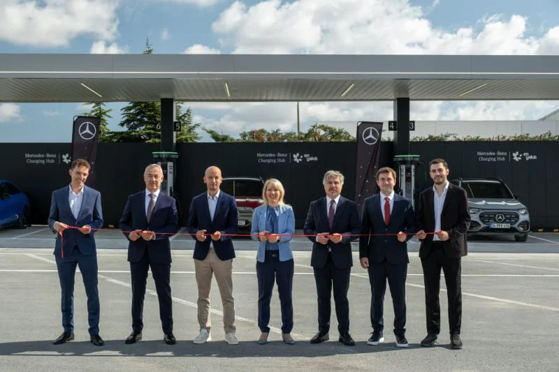 Mercedes-Benz ve En Yakıt’tan Premium Charging HUB