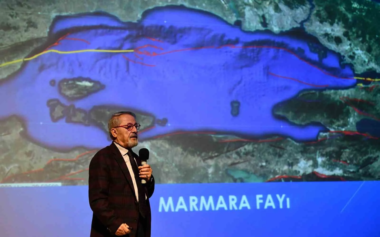 Naci Görür: Tez zamanda deprem bekliyoruz