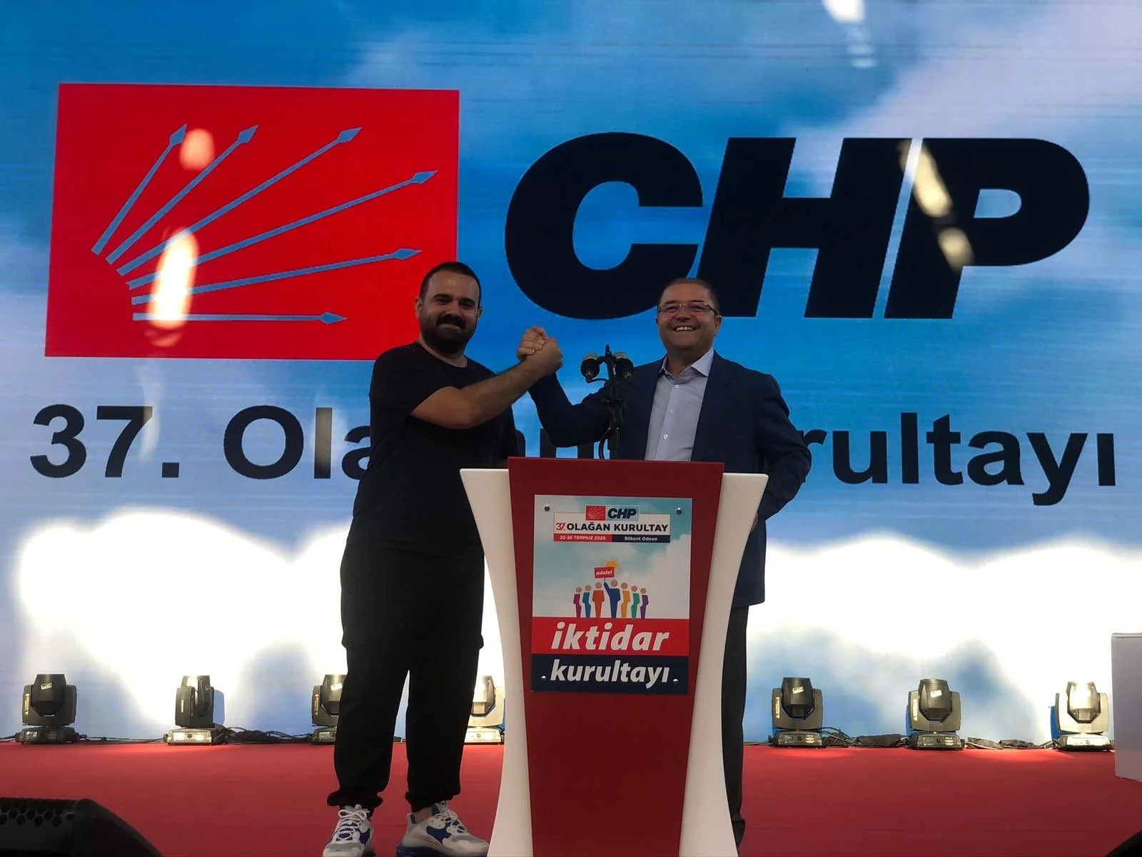 Nafer Çapar kimdir, ne iş yapıyor? Siyasetin gündemindeki isim