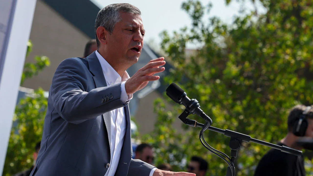ozgur-ozel-in-yeni-partisinde-bina-ve-logo-hazir-1.webp