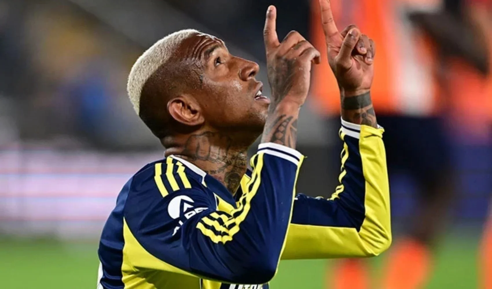 talisca-sampiyon-olmak-tek-hedef-ismail-kartal-a-ovgu.webp