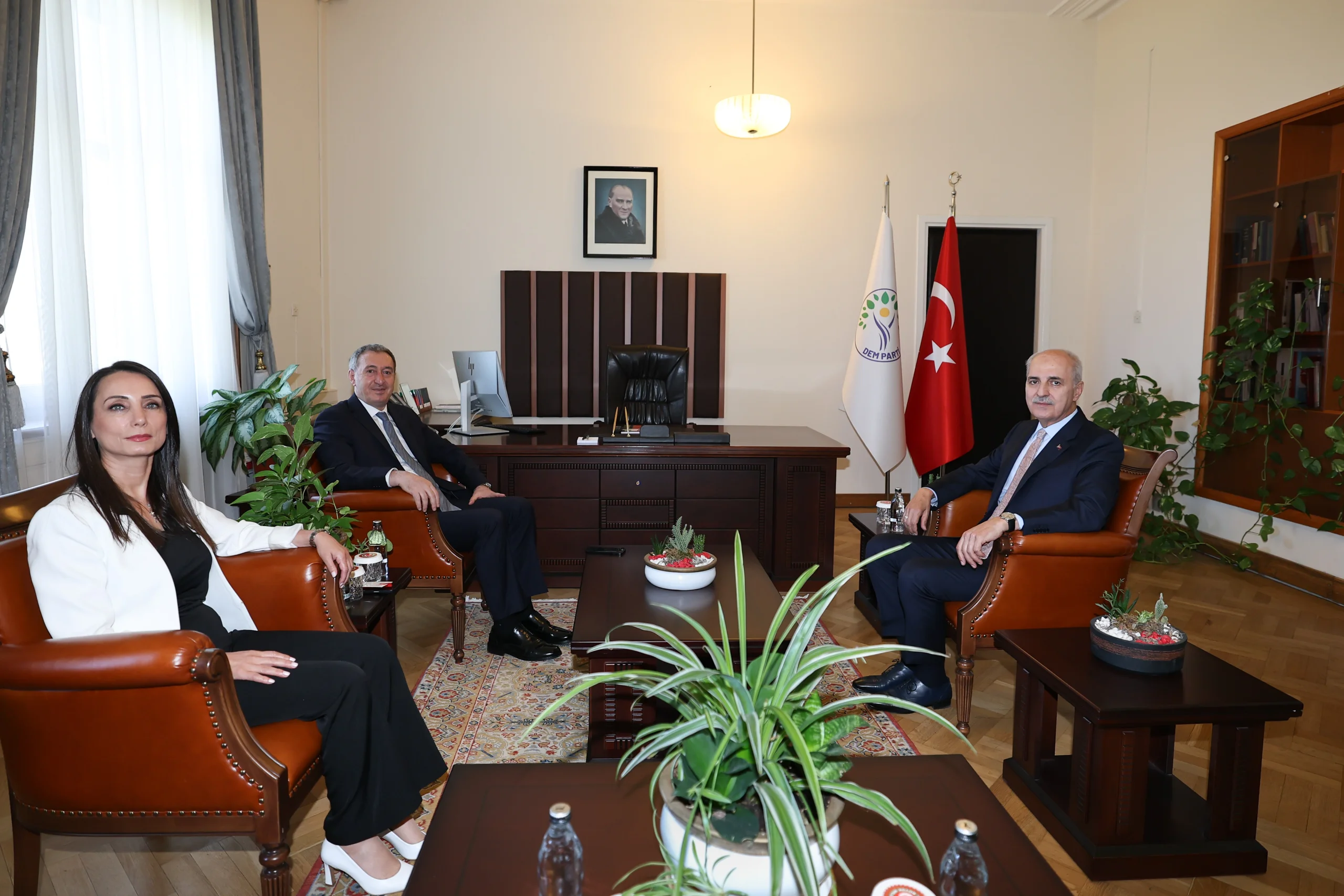 TBMM Başkanı Kurtulmuş'tan DEM Parti'ye kritik ziyaret! 45 dakikalık görüşmede neler konuşuldu?