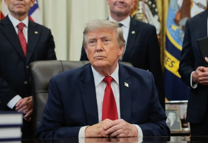 Trump Körfez’e faturayı kesti:: Koruma karşılığı para istedi, işte o ülkeler