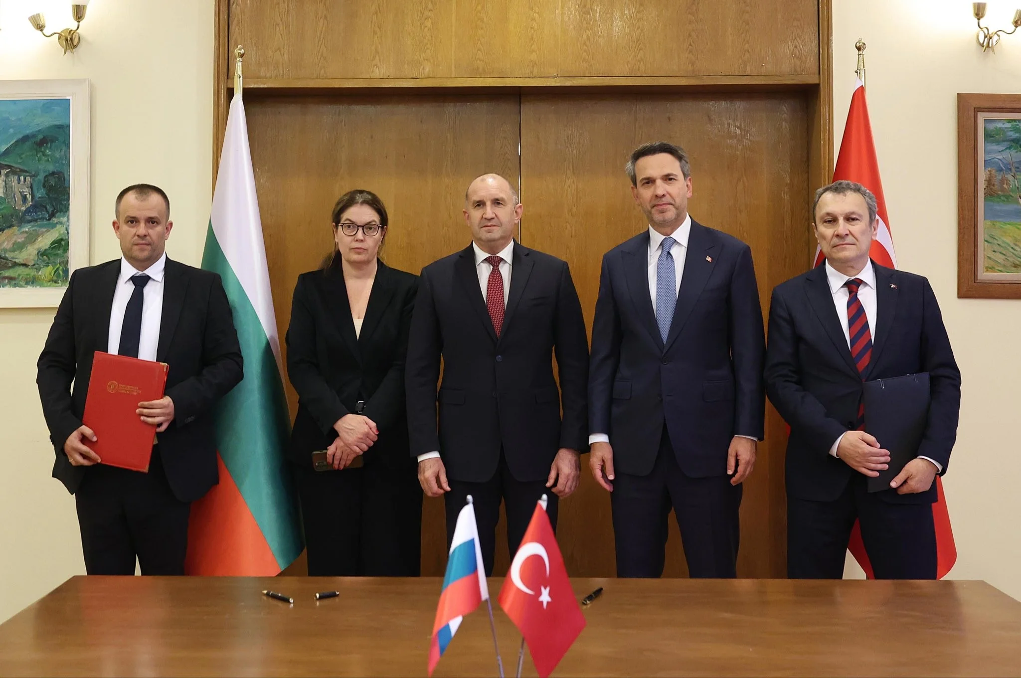 Türkiye-Bulgaristan doğal gaz anlaşması imzalandı