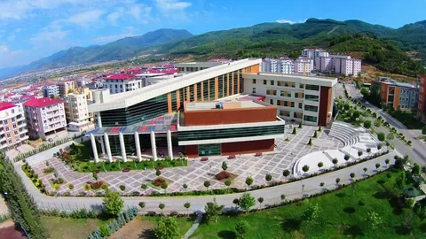 vakif-universitelerine-kapatma-dahil-yeni-yaptirimlar-geliyor.webp