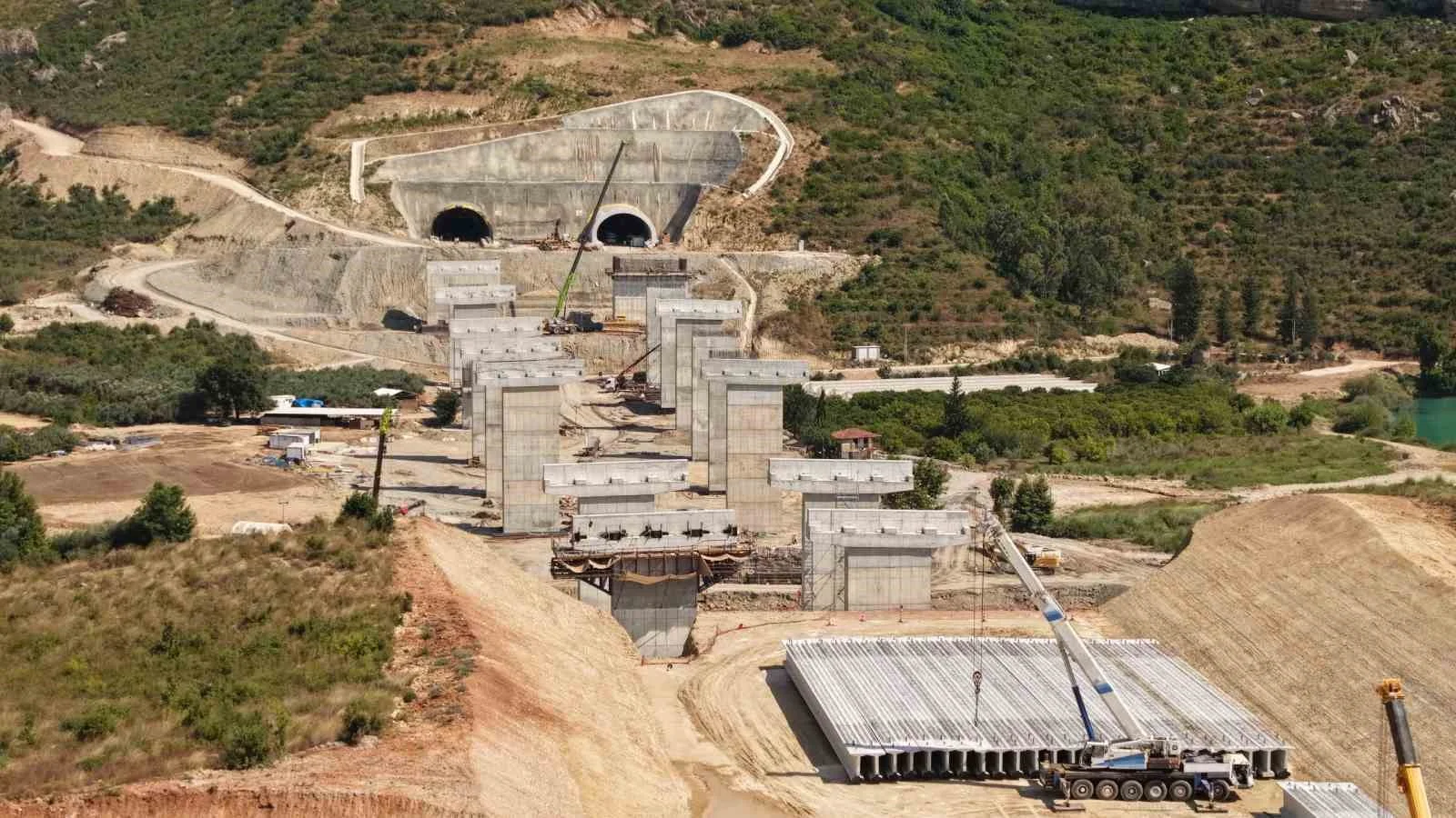 2.5 saatlik yol 36 dakikaya düşüyor: Dev projede %30 tamam!