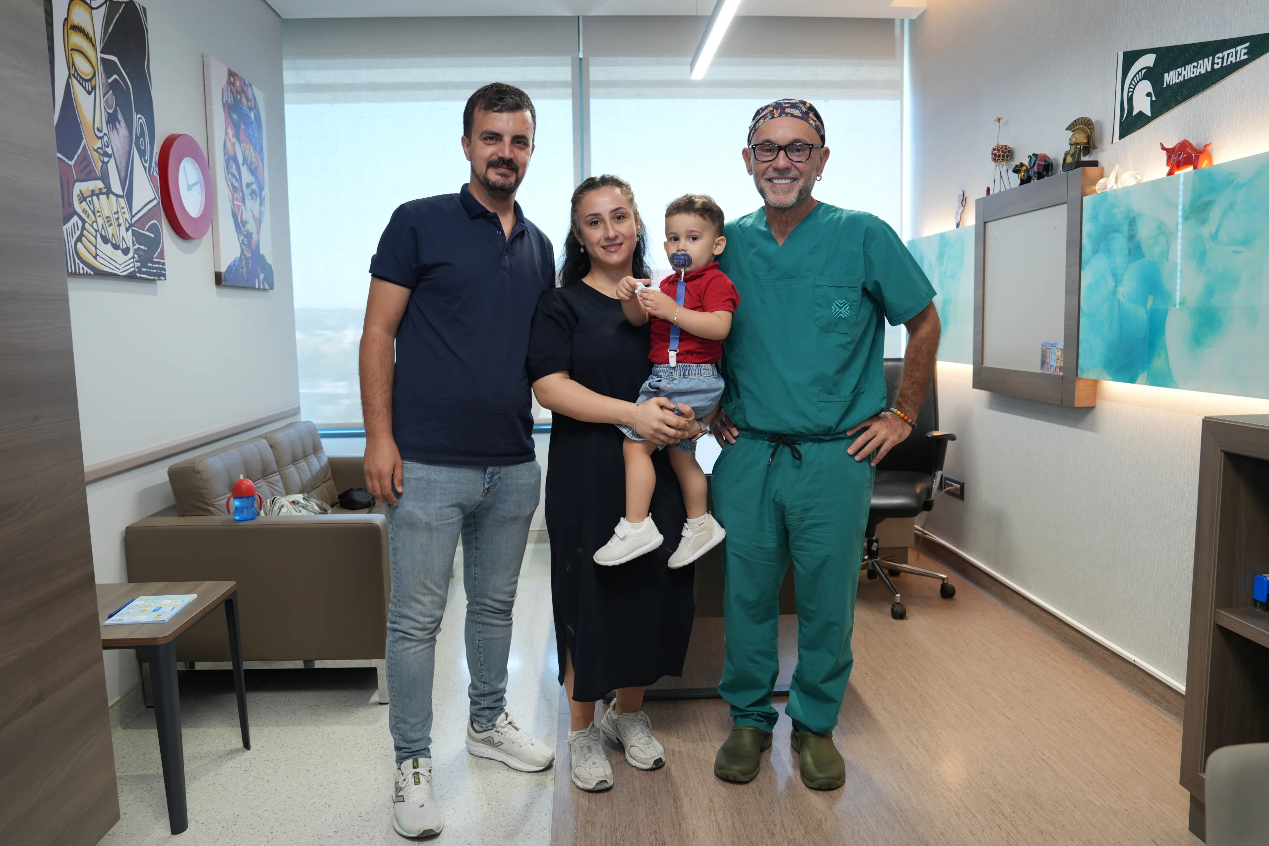 2 yaşındaki Aras’ın nefes mücadelesi: Soluk borusu lazer ve balonla açıldı