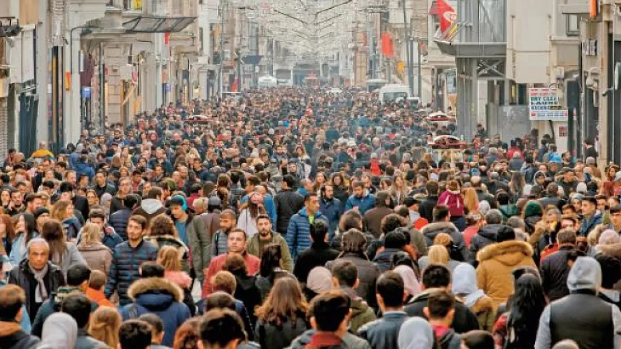 6 ayda 228 bin arttık: Türkiye'nin güncel nüfusu açıklandı