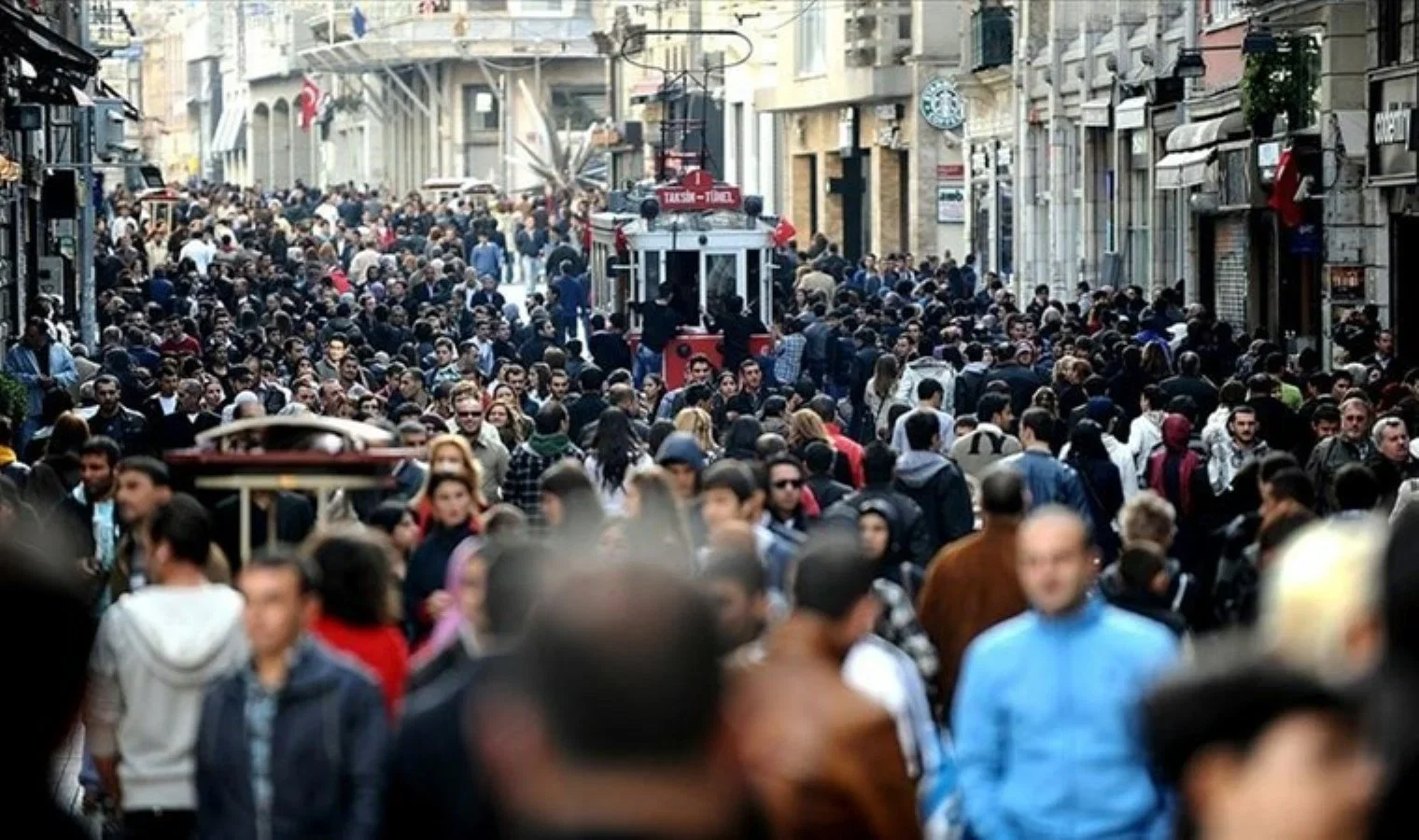 6 ayda 228 bin arttık: Türkiye'nin güncel nüfusu açıklandı