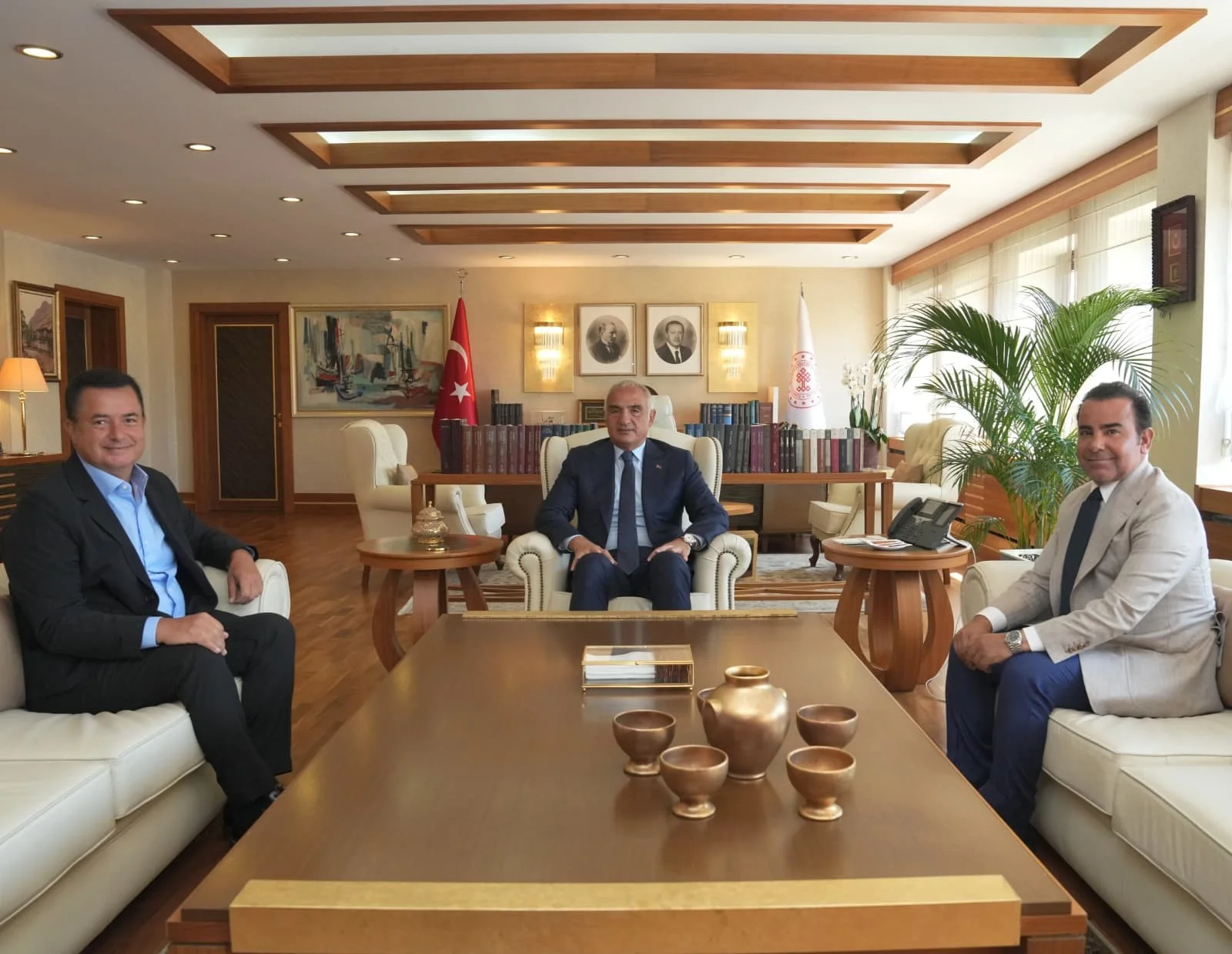 Acun Ilıcalı bakanlıkta! Mehmet Nuri Ersoy ile ne görüştü?