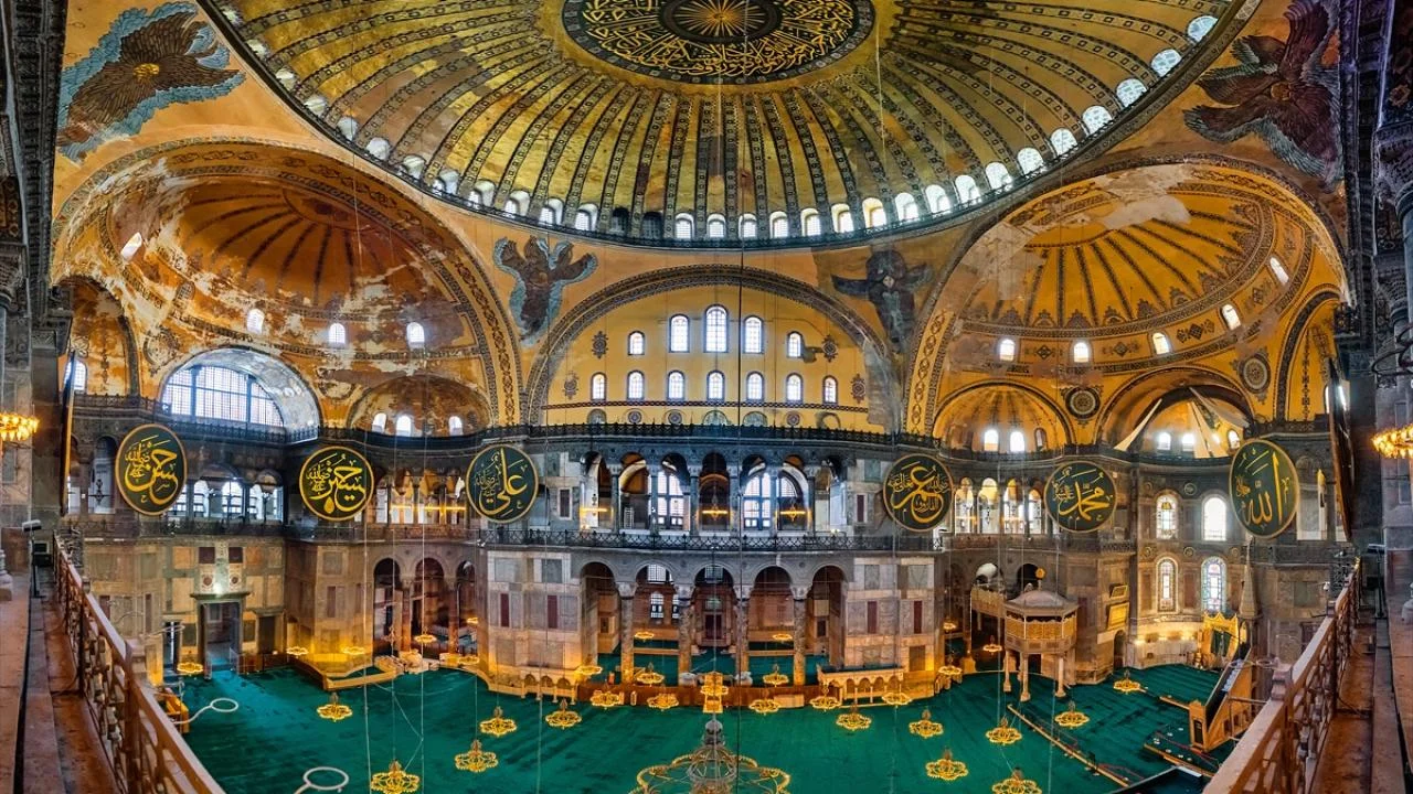 AK Parti 25 yaşında: Çeyrek asra damga vuran 25 icraat
