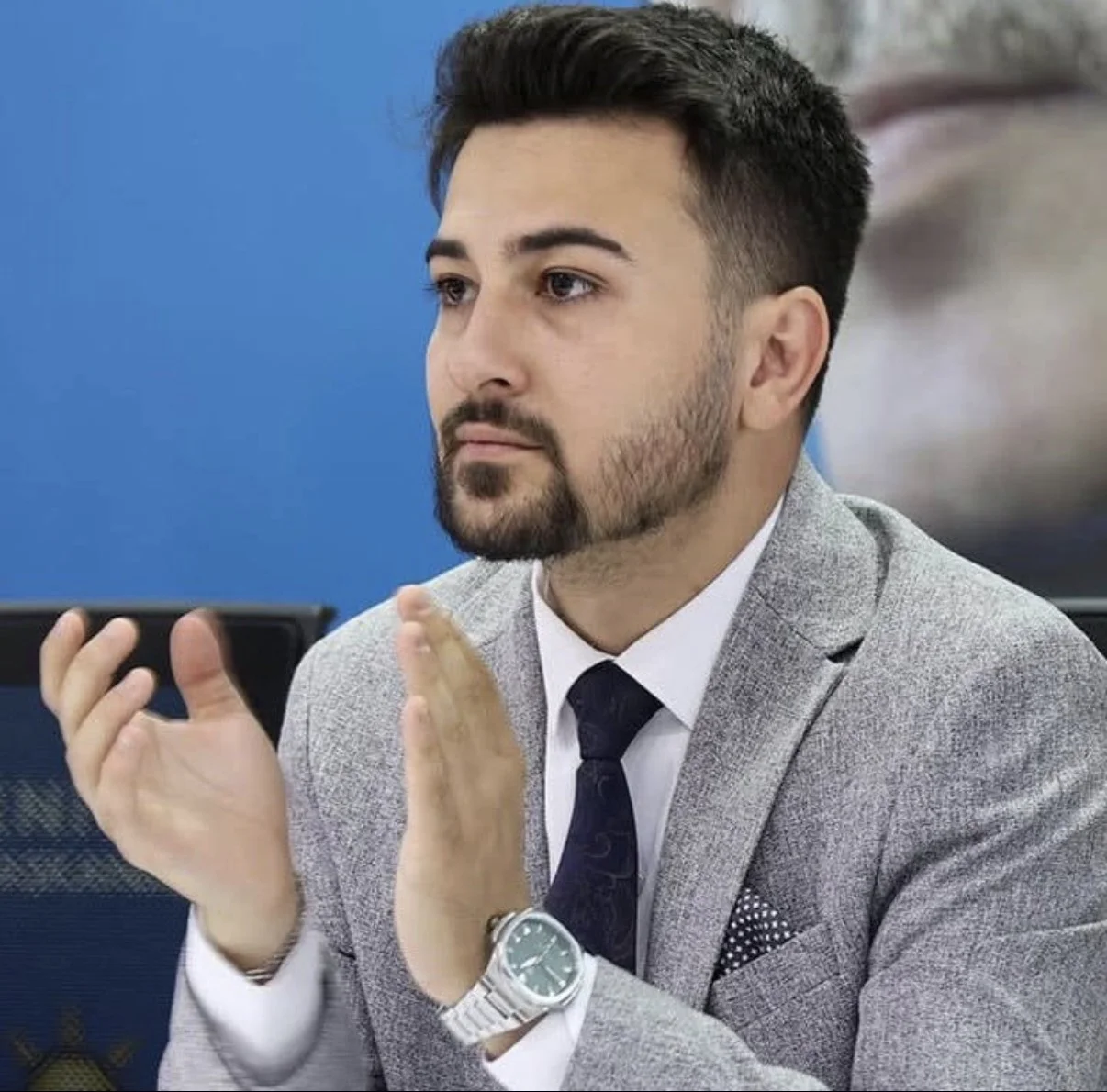 AK Parti’de Rolex istifası: Gençlik Kolları Başkanı görevini bıraktı