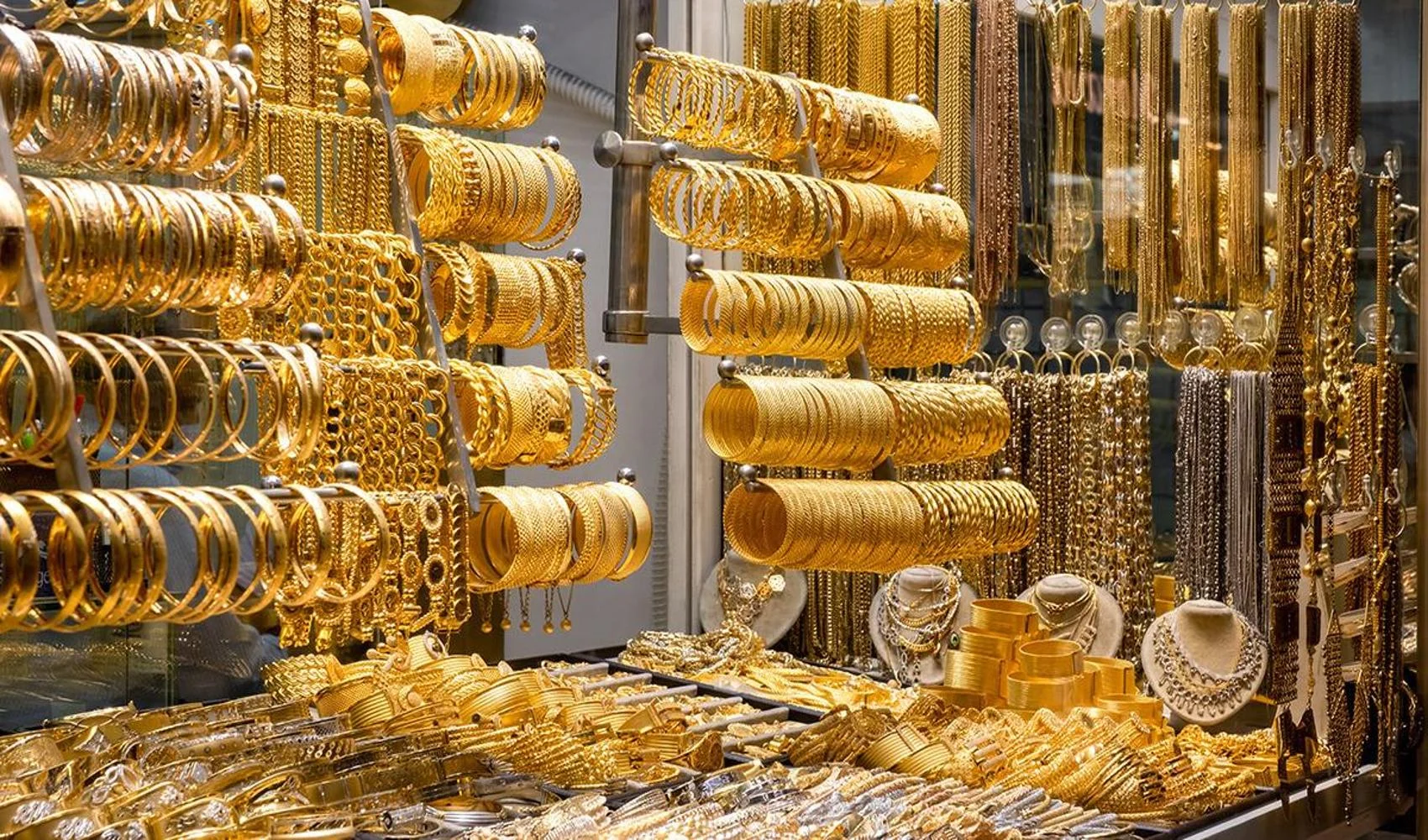 altin-7-haftanin-zirvesinde-gram-6-522-tl-ons-4-266-dolar-1.webp