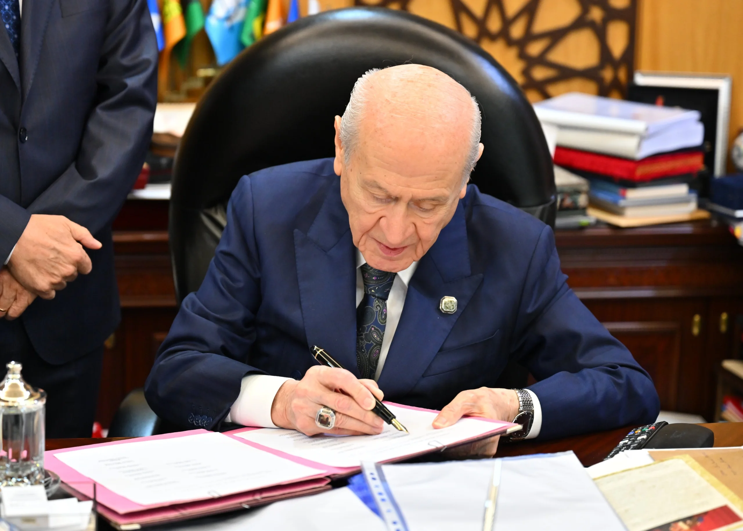 Bahçeli'den Demirtaş ve Öcalan açıklaması: Evine, görevine, umut hakkına
