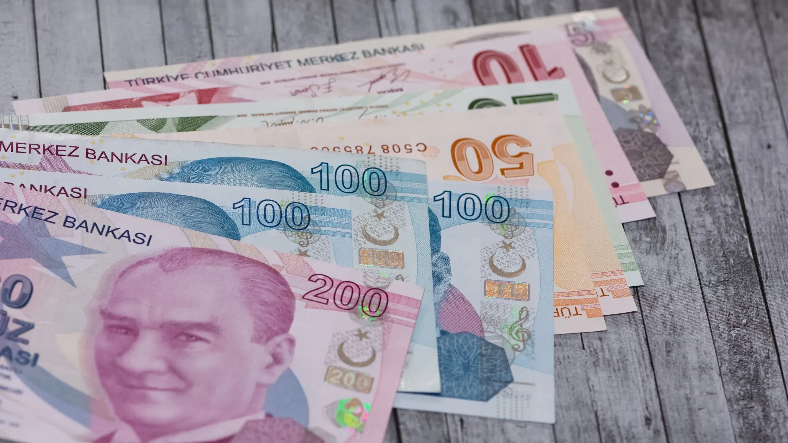Bankalar ATM ayarıyla oynadı: 350 TL çekmek isteyen eli boş dönecek!