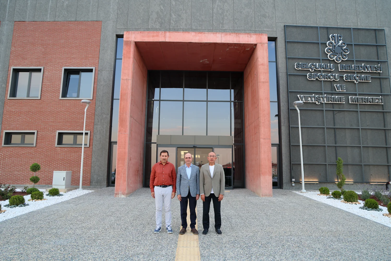 Başkanlar Selçuklu'nun spor merkezini ziyaret etti! Konya'nın devi