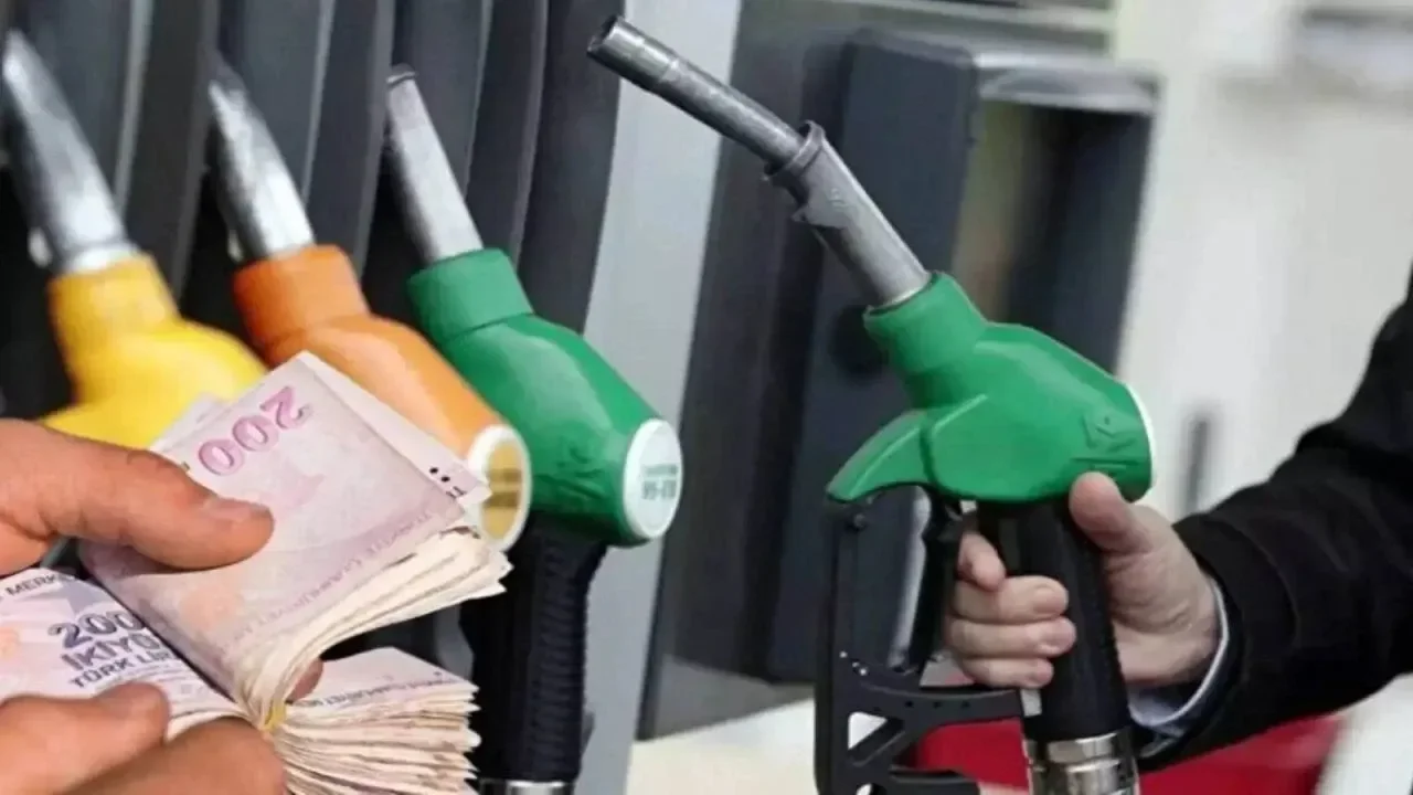 Benzine dev zam geliyor: Depoyu doldurmak için son 24 saat!