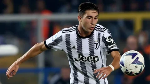 Beşiktaş transfer gündemi: Vlahovic'in kankası Miretti bitti!