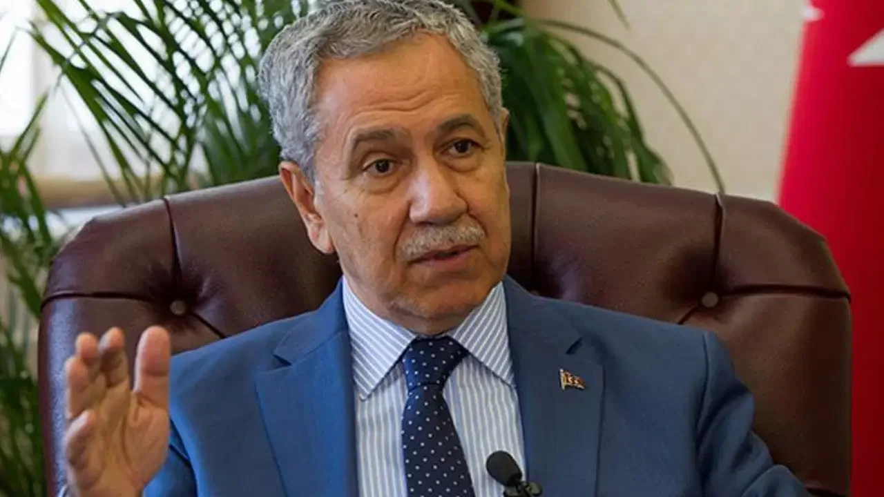 Bülent Arınç'tan Davutoğlu'na: AK Parti bizim evimiz, parti kurmamalıydın