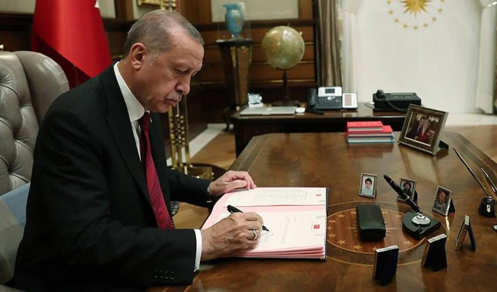 Cumhurbaşkanı Erdoğan imzaladı! Kritik atamalara onay verildi