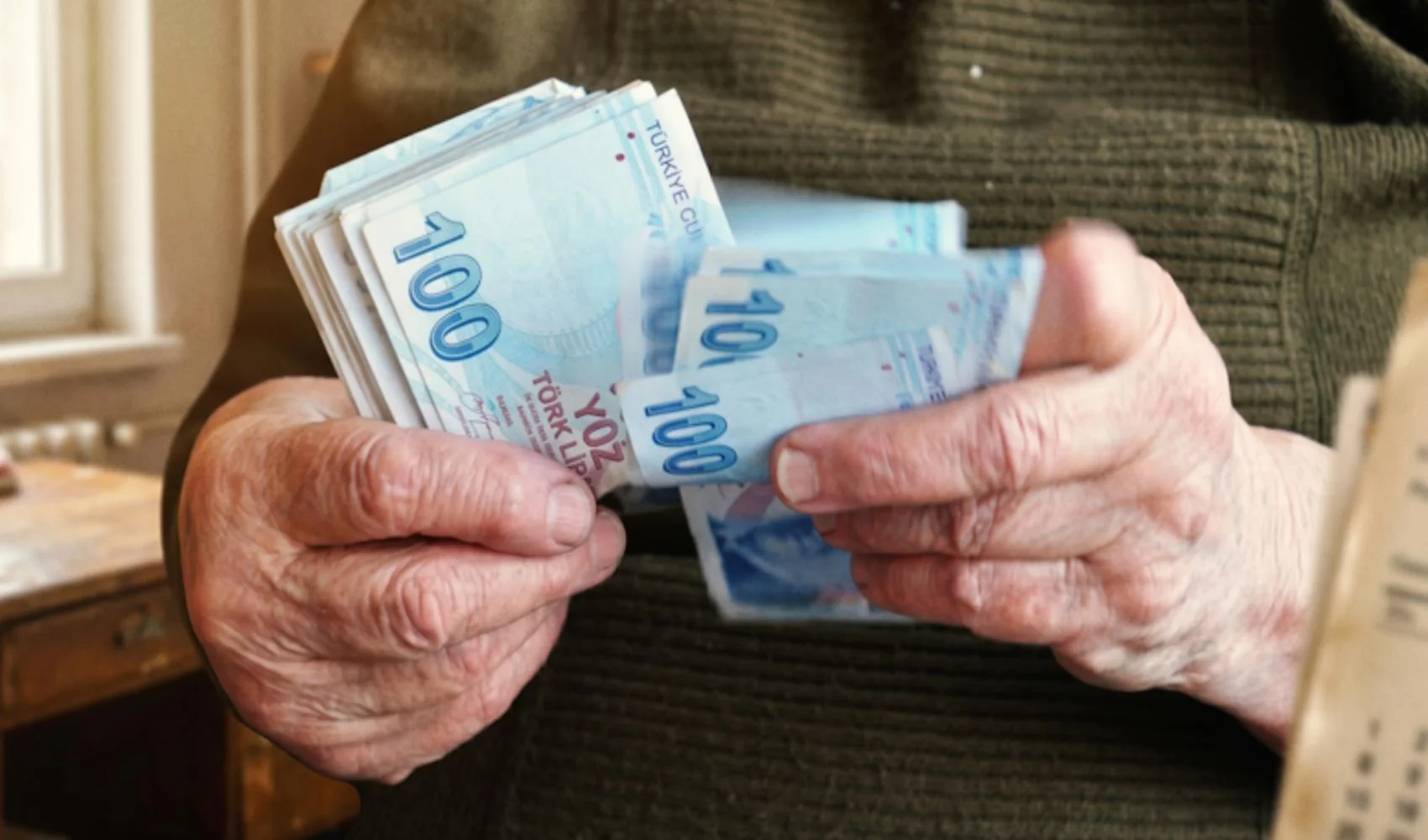 Emekli zam farkı 3.552 TL ne zaman yatacak? SGK açıkladı!