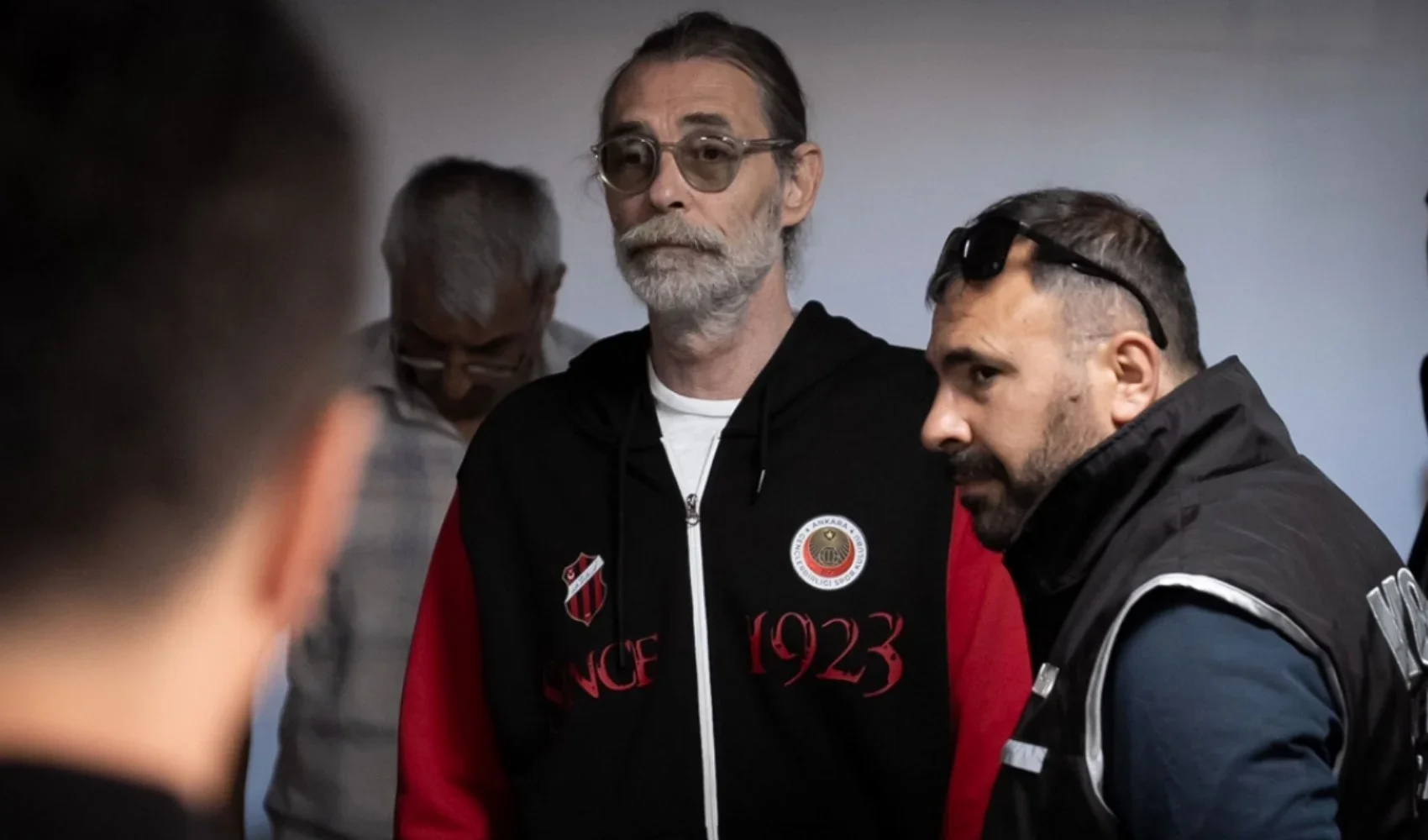 erdal-besikcioglu-tutuklandi-mi-sucu-ne-son-dakika-gelismesi-1.webp