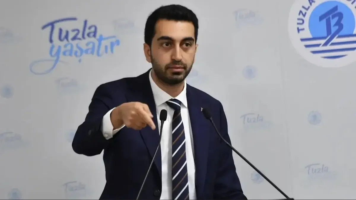 Eren Ali Bingöl kimdir, evli mi? CHP’den AK Parti’ye geçti