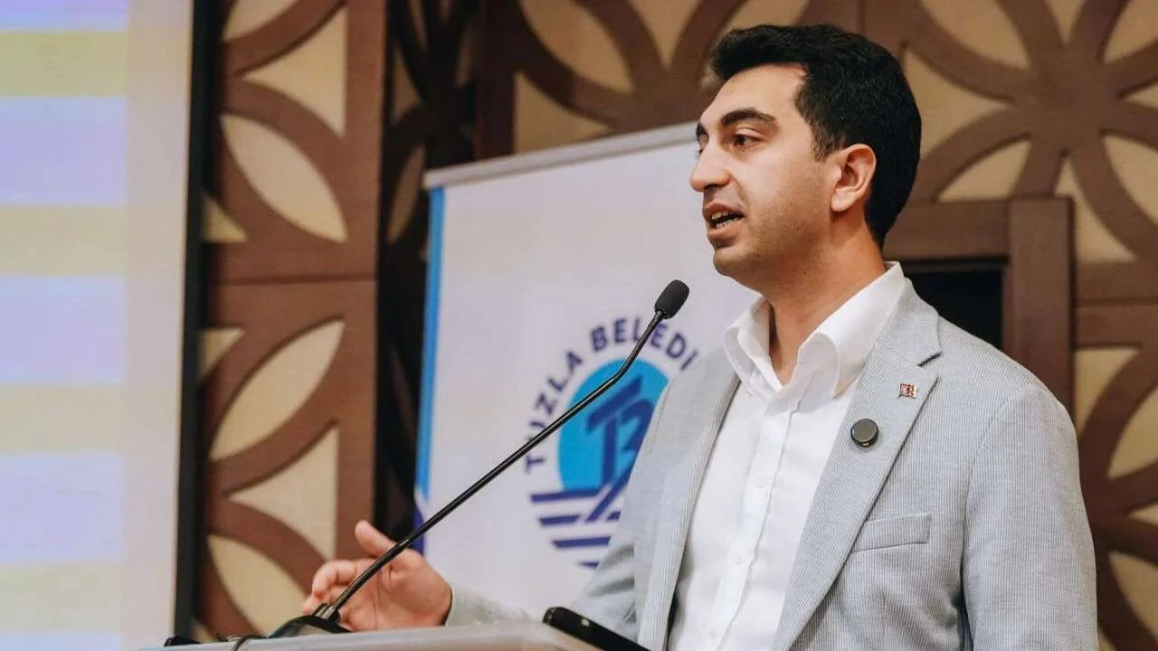 eren-ali-bingol-kimdir-evli-mi-chp-den-ak-parti-ye-gecti.webp