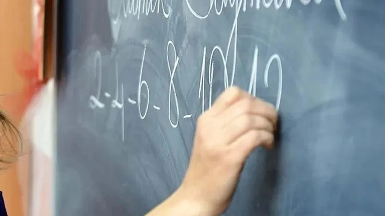 Eylül öğretmen seminer programı belli oldu! Online mı, yüz yüze mi?