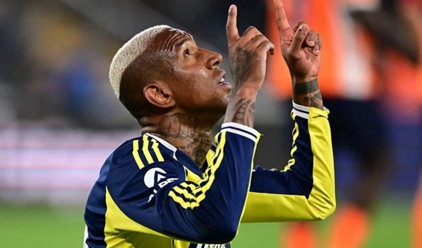 Fenerbahçe'de Talisca belirsizliği!