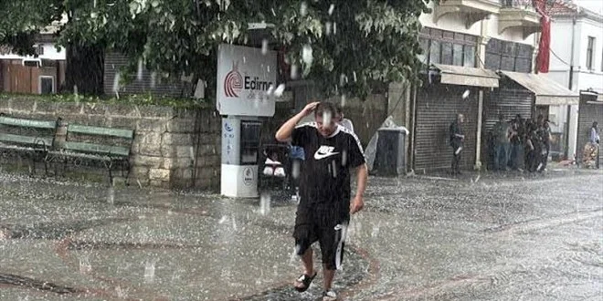 Hafta sonu hava durumu: Fırtına ve kuvvetli yağış var! 15 – 16 Ağustos