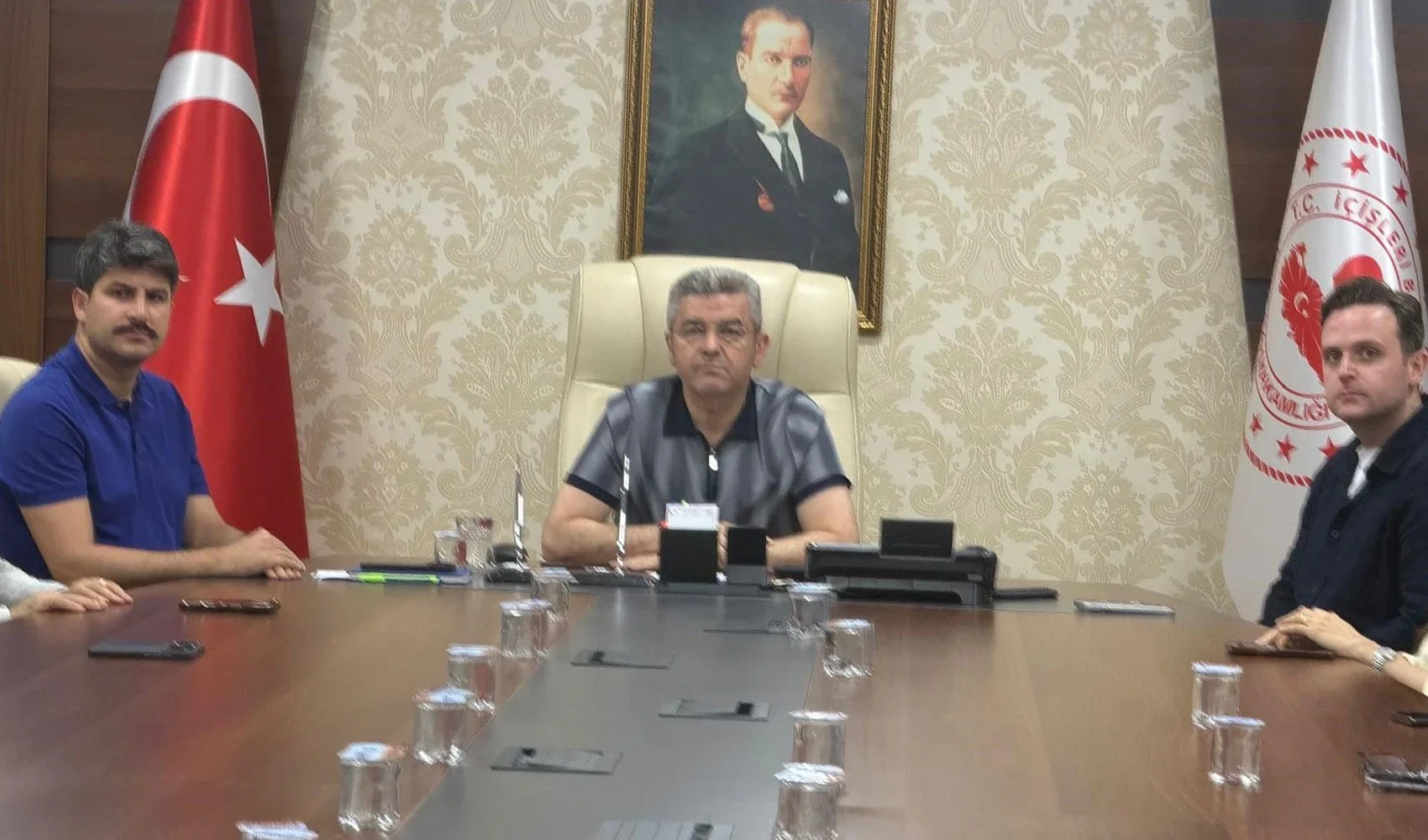 Hopa'da denizde şüpheli cisim! İHA mı? Vali açıkladı