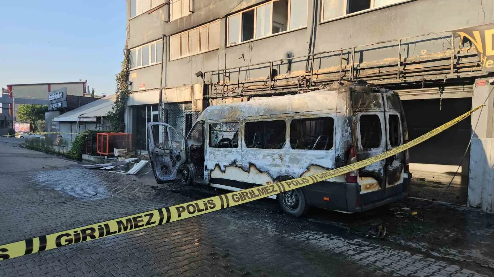 İkitelli İsteks Sanayi Sitesi’nde yangın! Kundaklama şüphesi